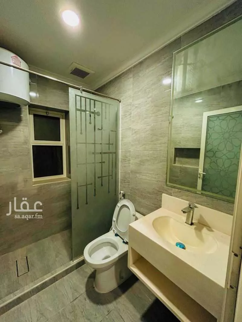 شقة 5 غرف في الحمرا 12