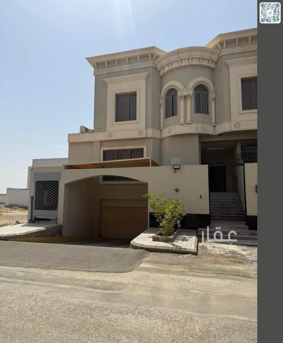 فيلا 7 غرف في الشراع 4