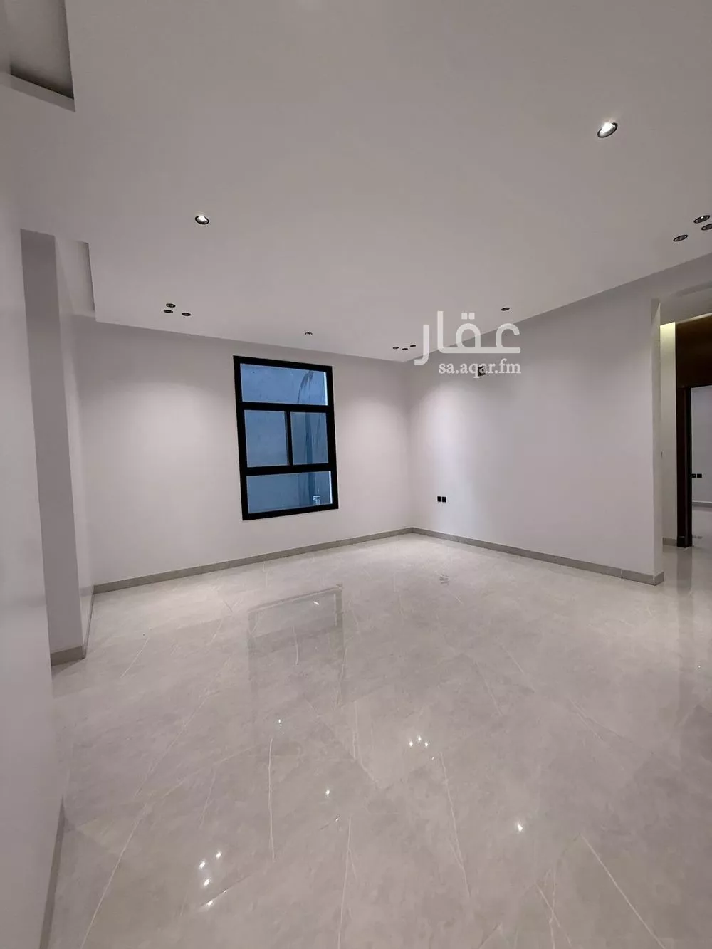 دور 6 غرف في الشرق 7