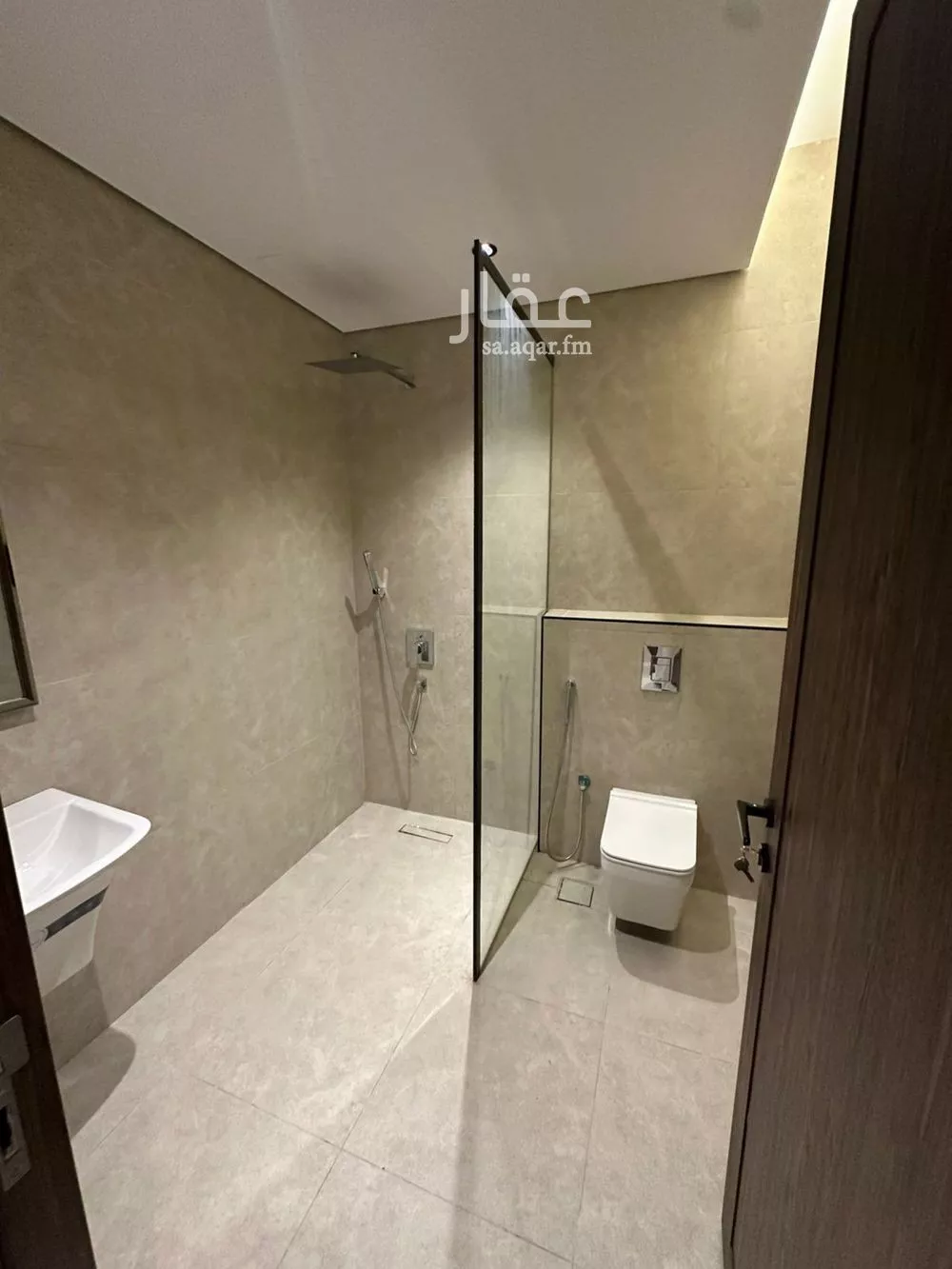 دور 3 غرف في النرجس 9