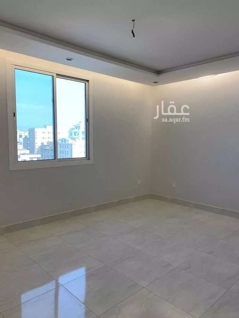 شقة 4 غرف في السلامة 10