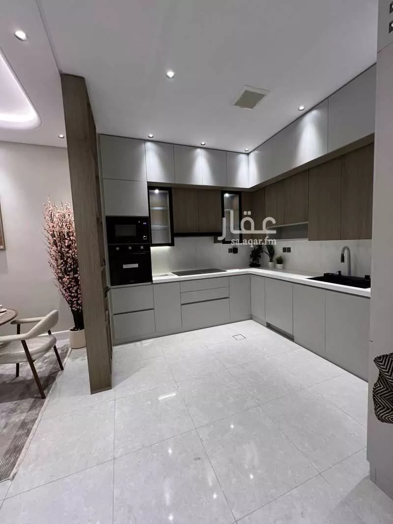 شقة 5 غرف في الصفا 3