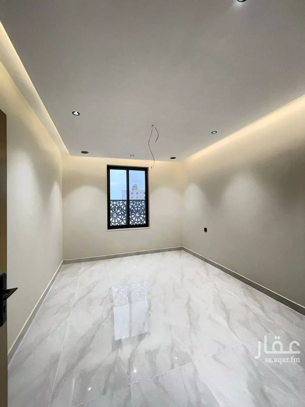 شقة 5 غرف في الملك فهد 12