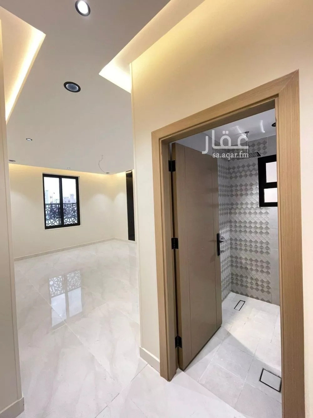 شقة 5 غرف في الملك فهد 6