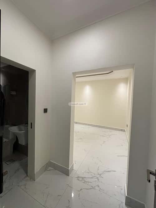 شقة 4 غرف في العقيق 11