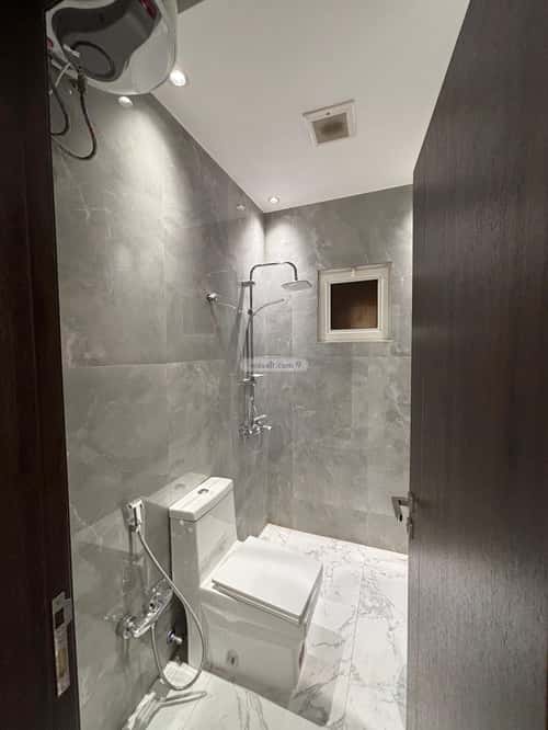 شقة 4 غرف في العقيق 5