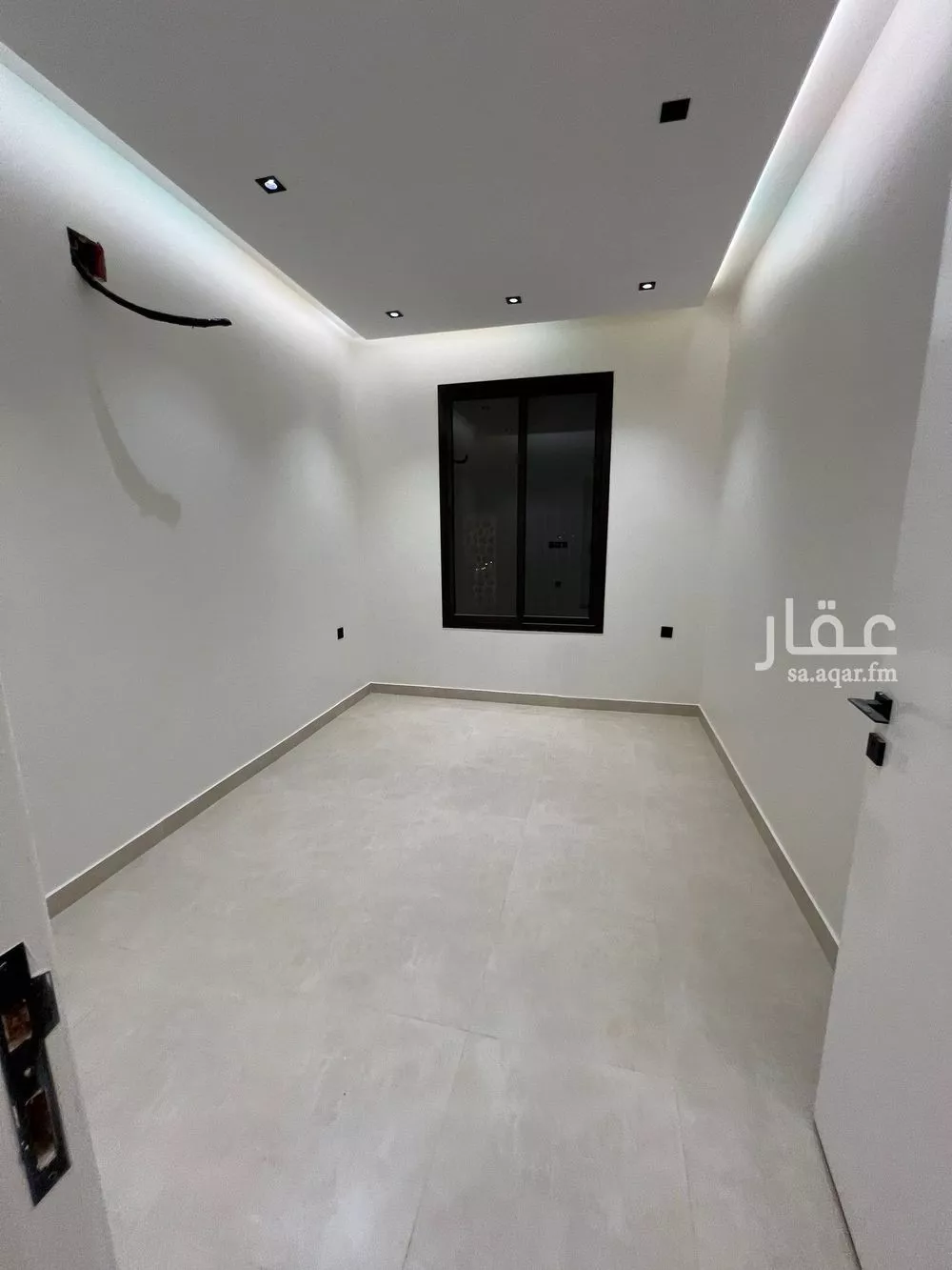 شقة 4 غرف في المروة 8