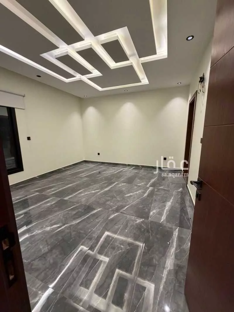 شقة 4 غرف في النزهة 2