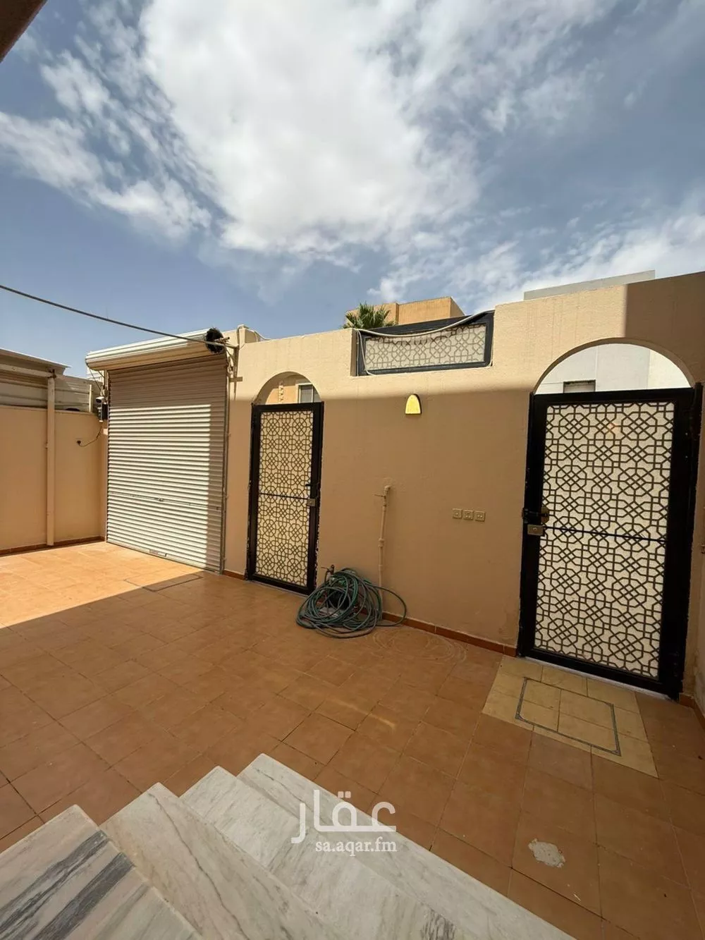 فيلا 4 غرف في التعاون 3