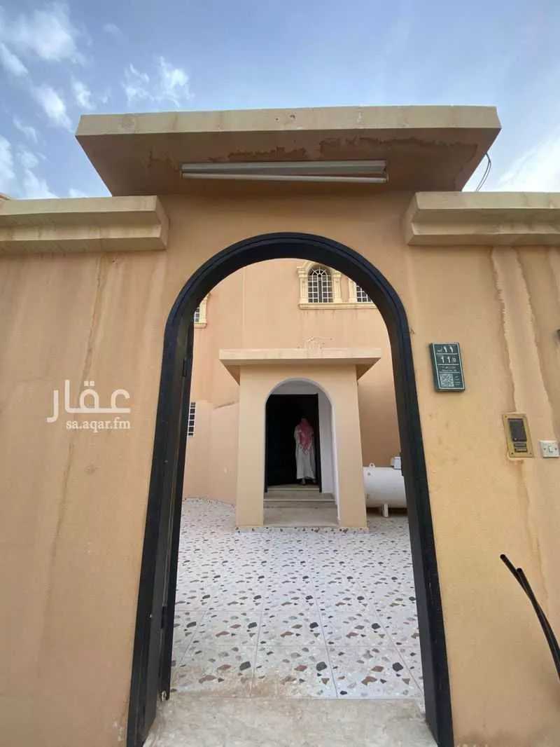 فيلا 6 غرف في الشهداء 4