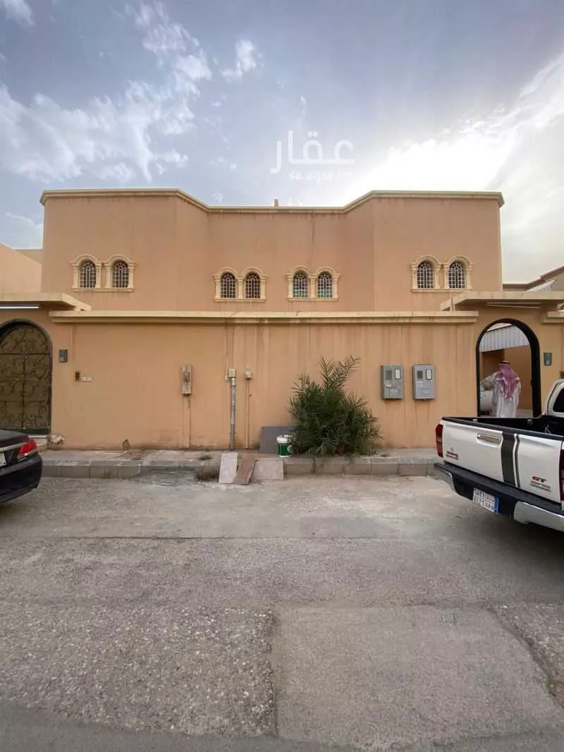 فيلا 6 غرف في الشهداء 7