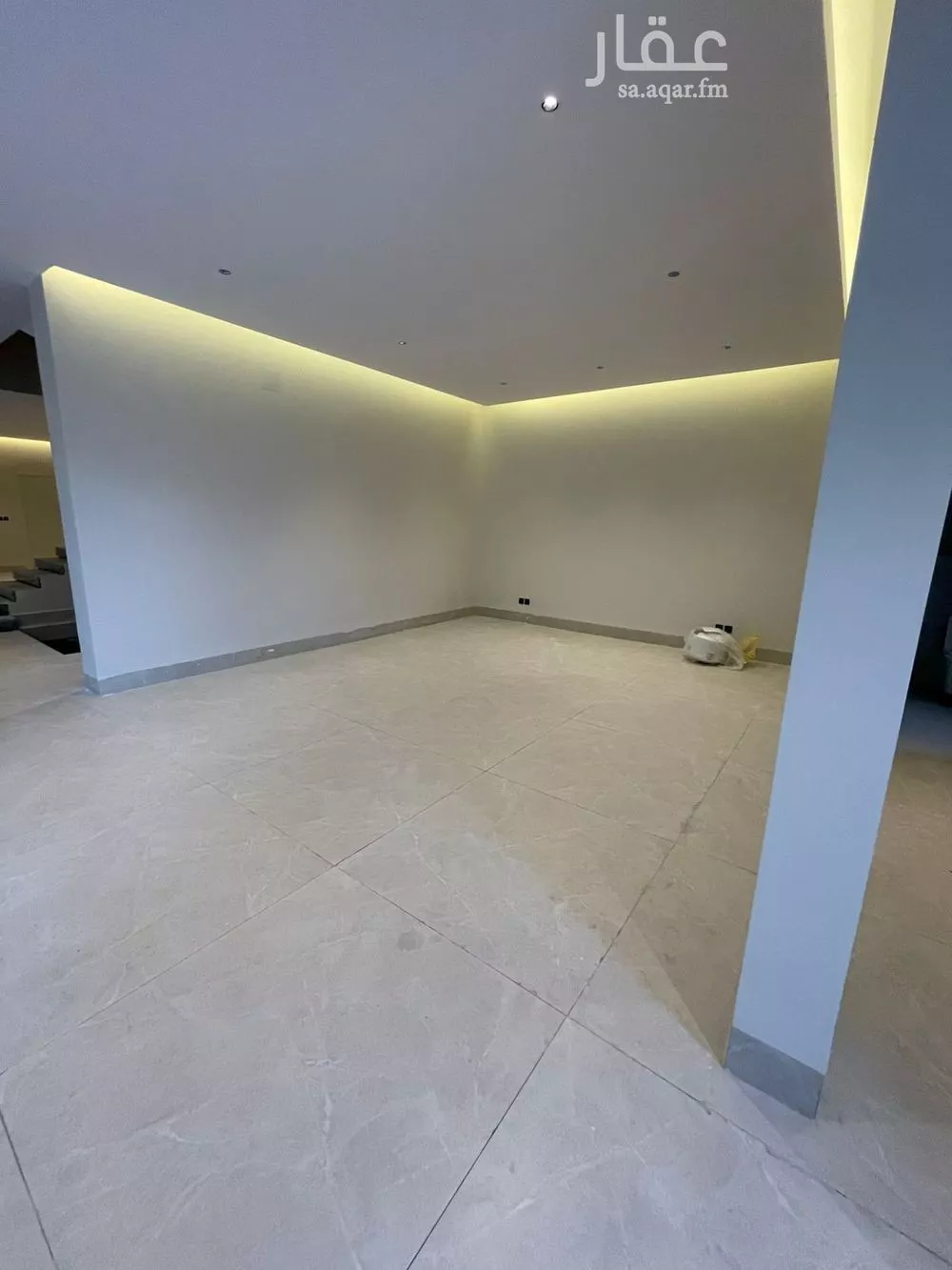 6 bedroom villa in Al Narjis 19