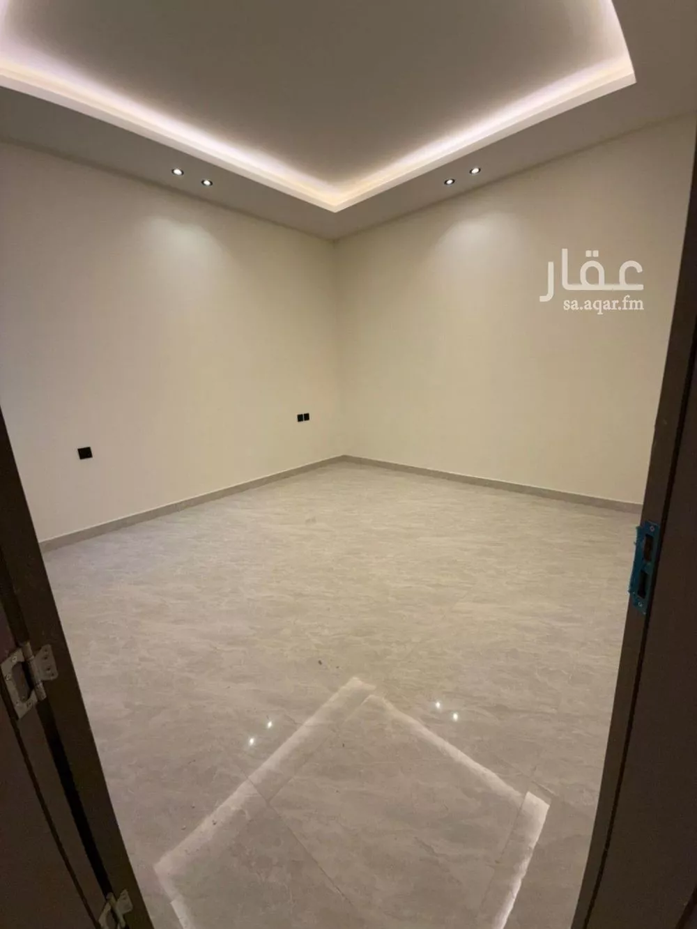 شقة 4 غرف في بدر 8