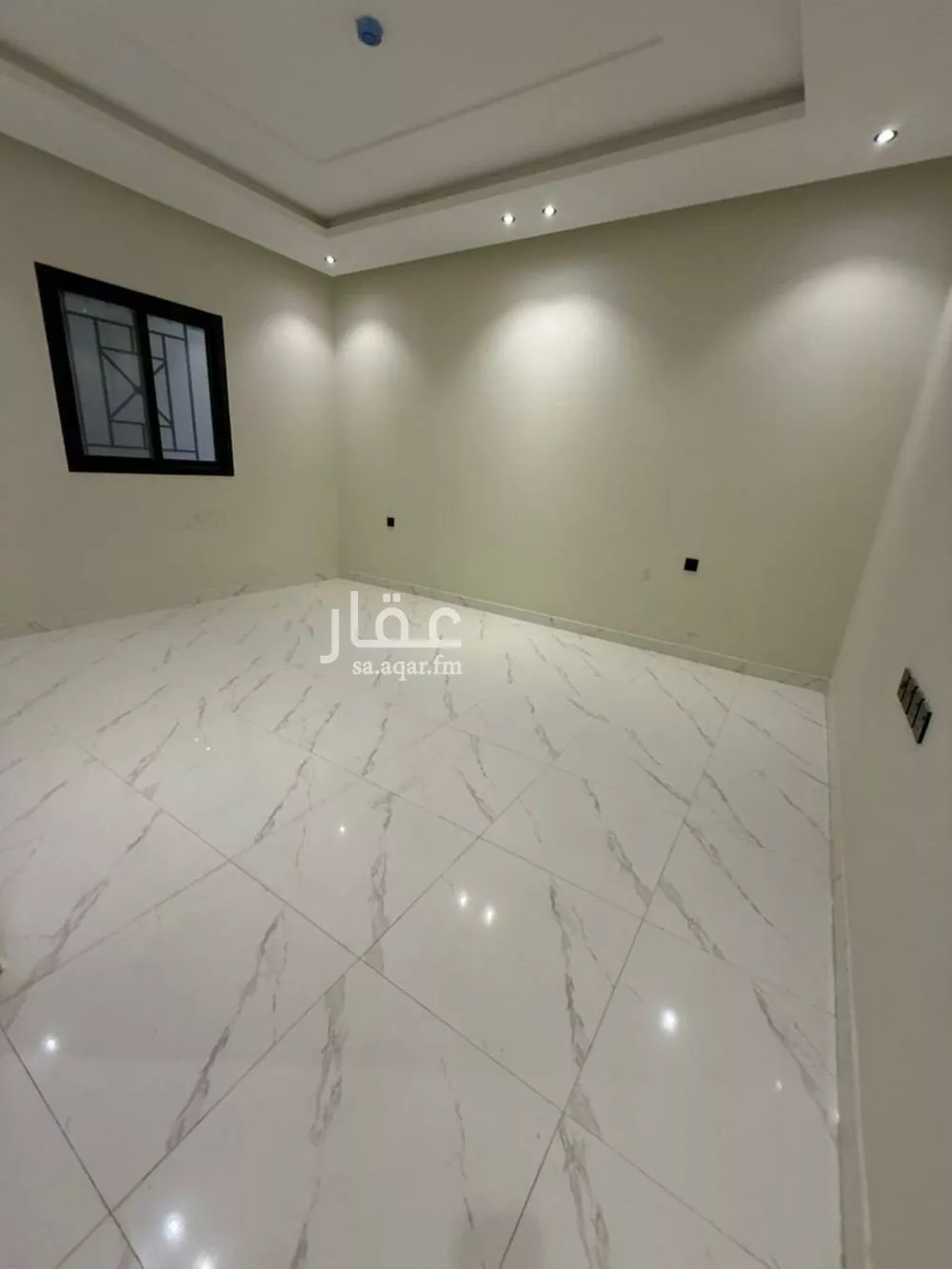 شقة 6 غرف في بدر 3