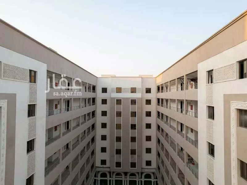 عمارة 4138 م² في مشرفة 8