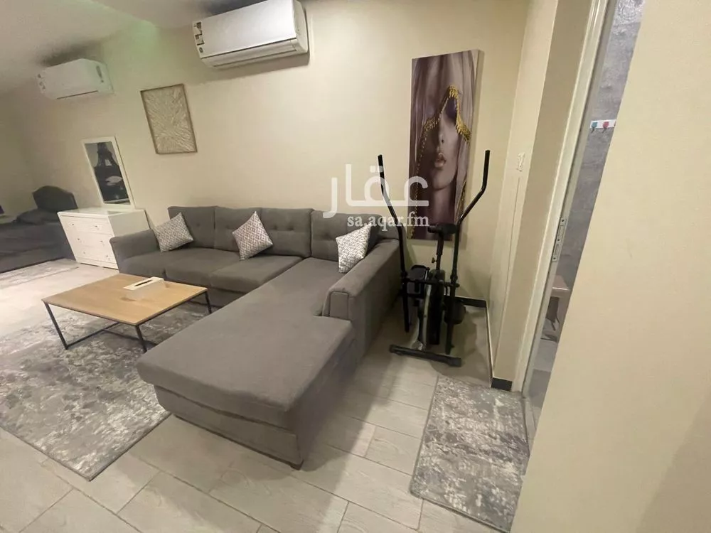 شقة 1 غرف في ضاحية الملك فهد 8