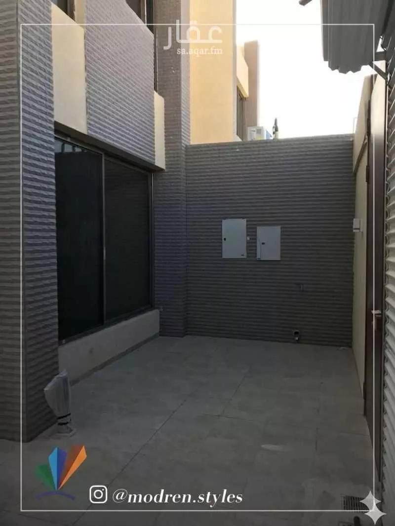 فيلا 6 غرف في العارض 12