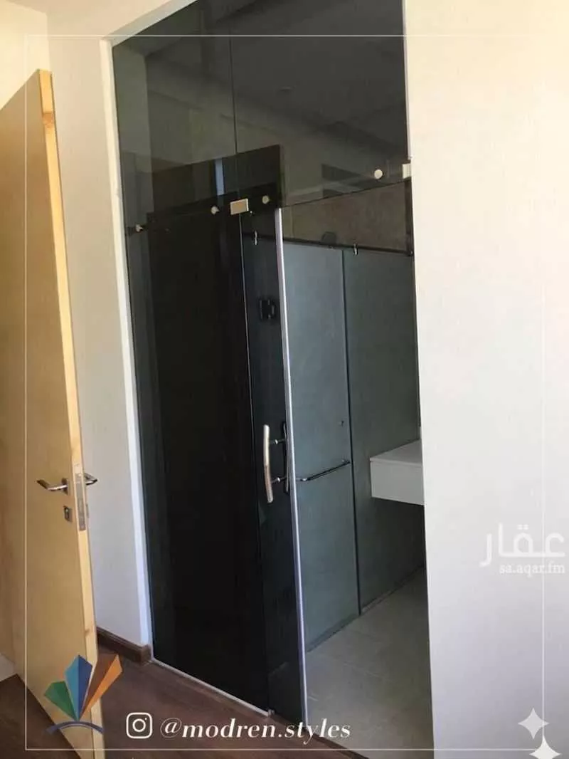 فيلا 6 غرف في العارض 14