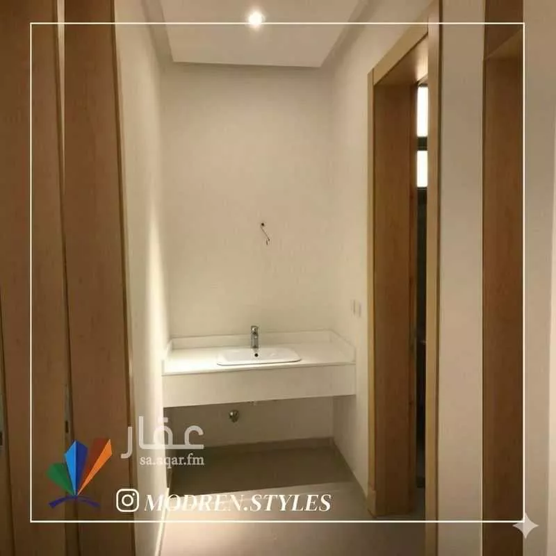 فيلا 6 غرف في العارض 17