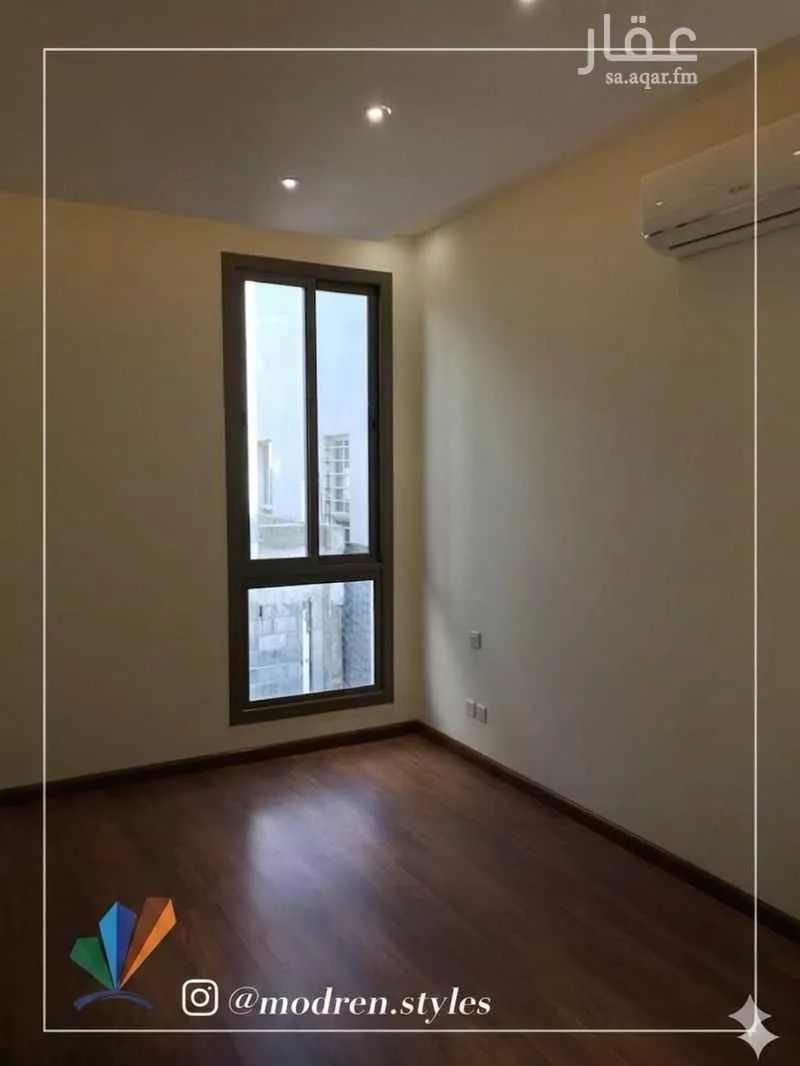 فيلا 6 غرف في العارض 8