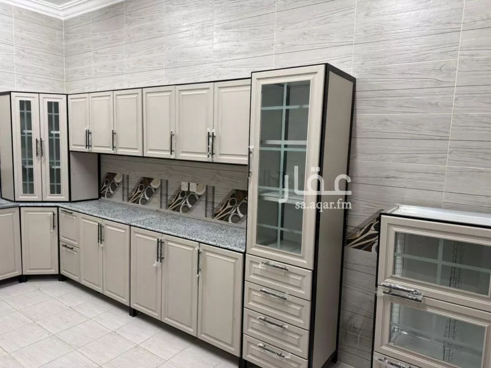 دور 3 غرف في العارض 2