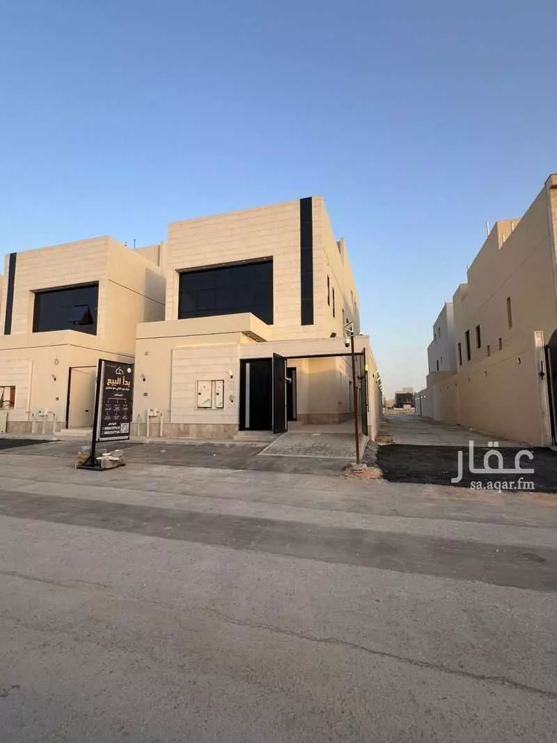 18 bedroom villa in Al Janadriyah 4