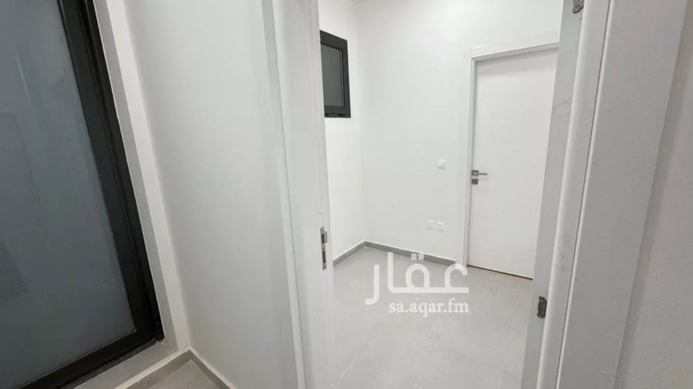 فيلا 5 غرف في النرجس 2