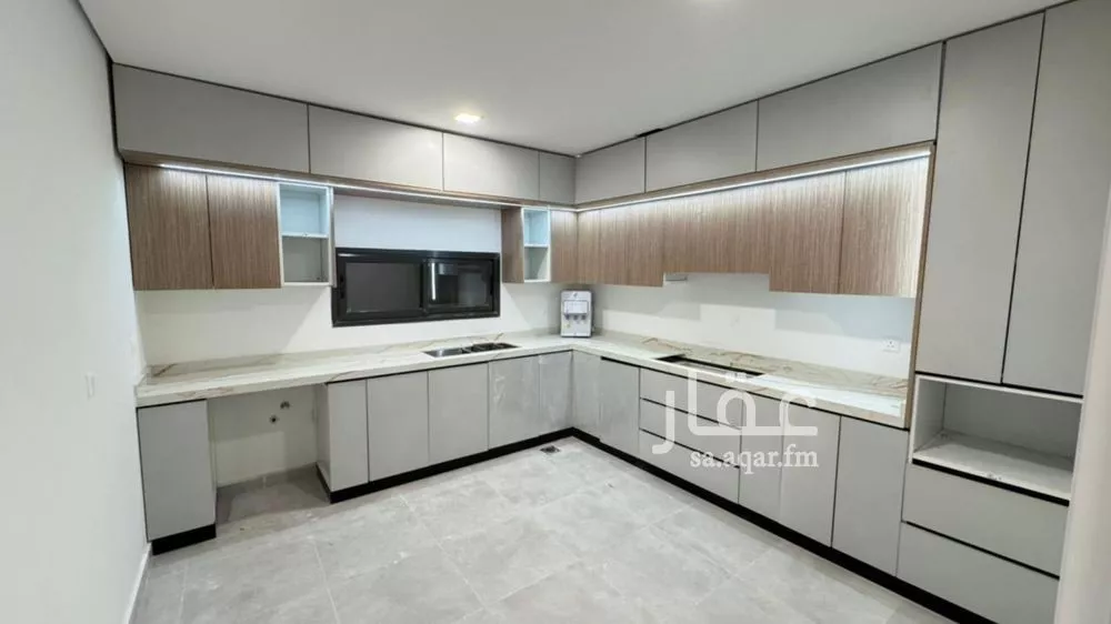 فيلا 5 غرف في النرجس 4