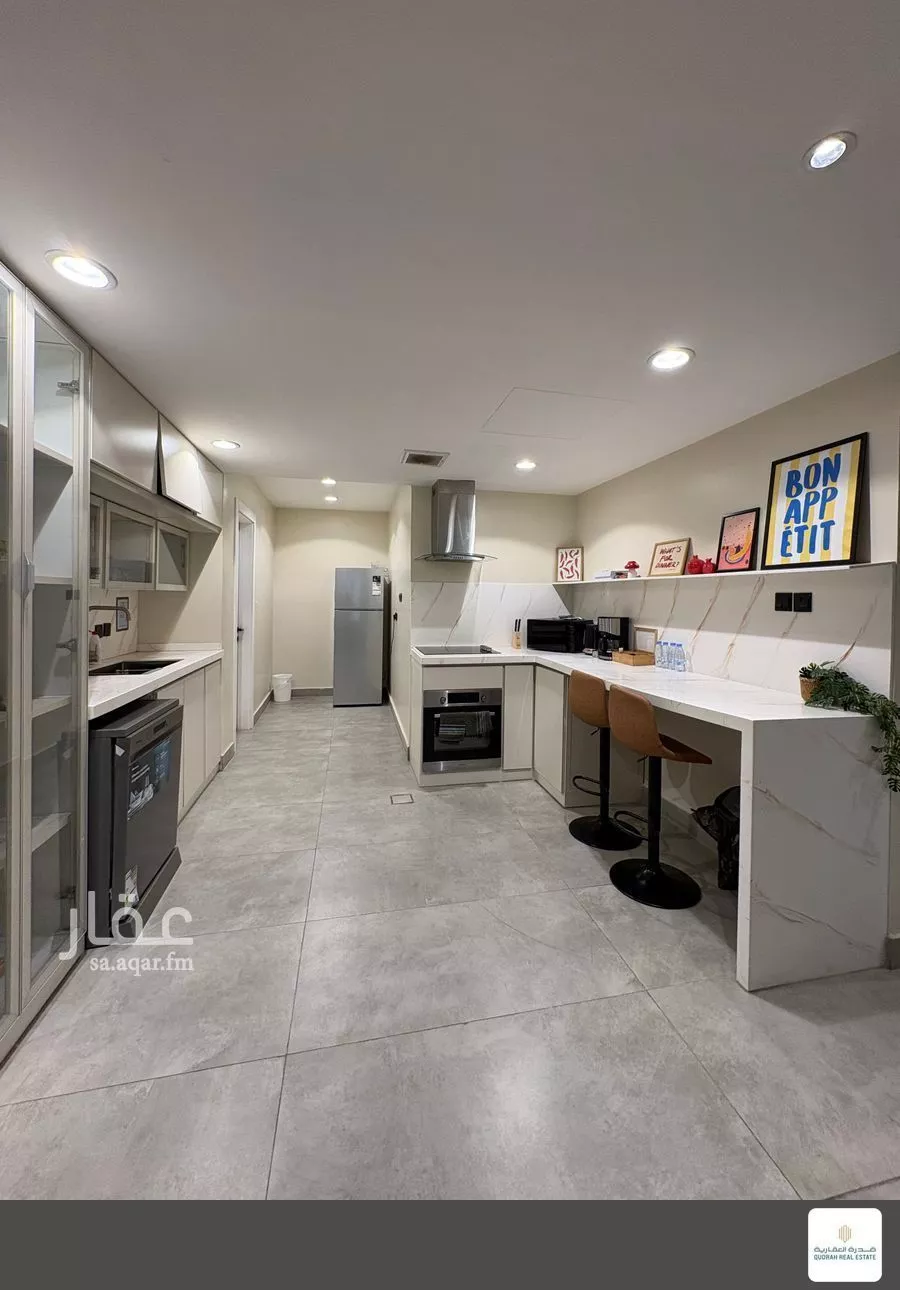 شقة 3 غرف في الملقا 4