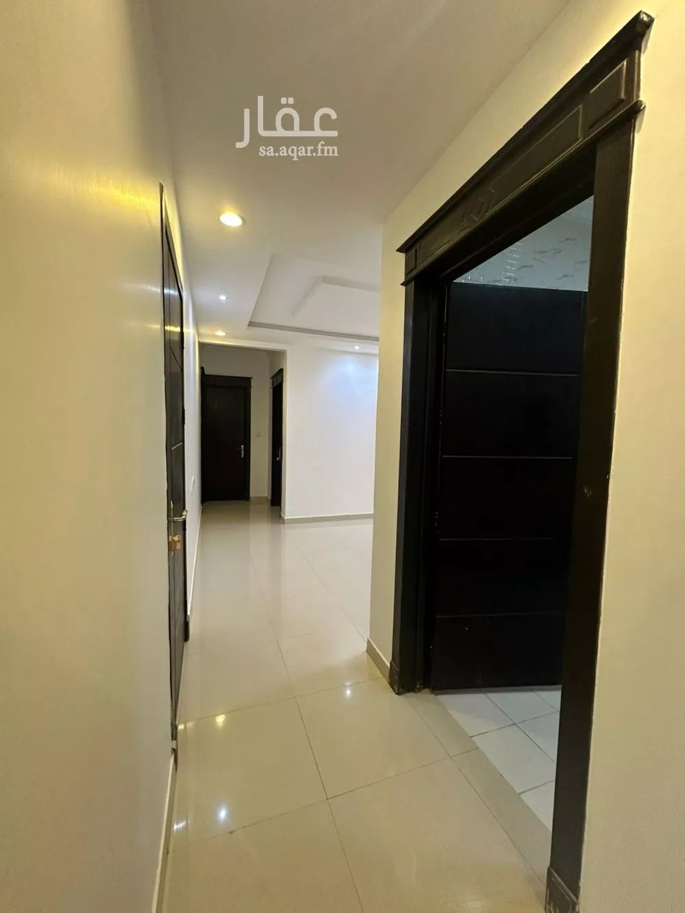 فيلا 8 غرف في العارض 5