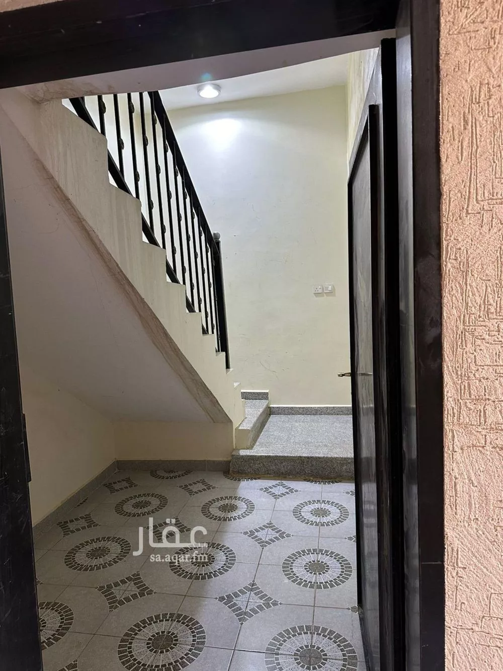 فيلا 8 غرف في العارض 8