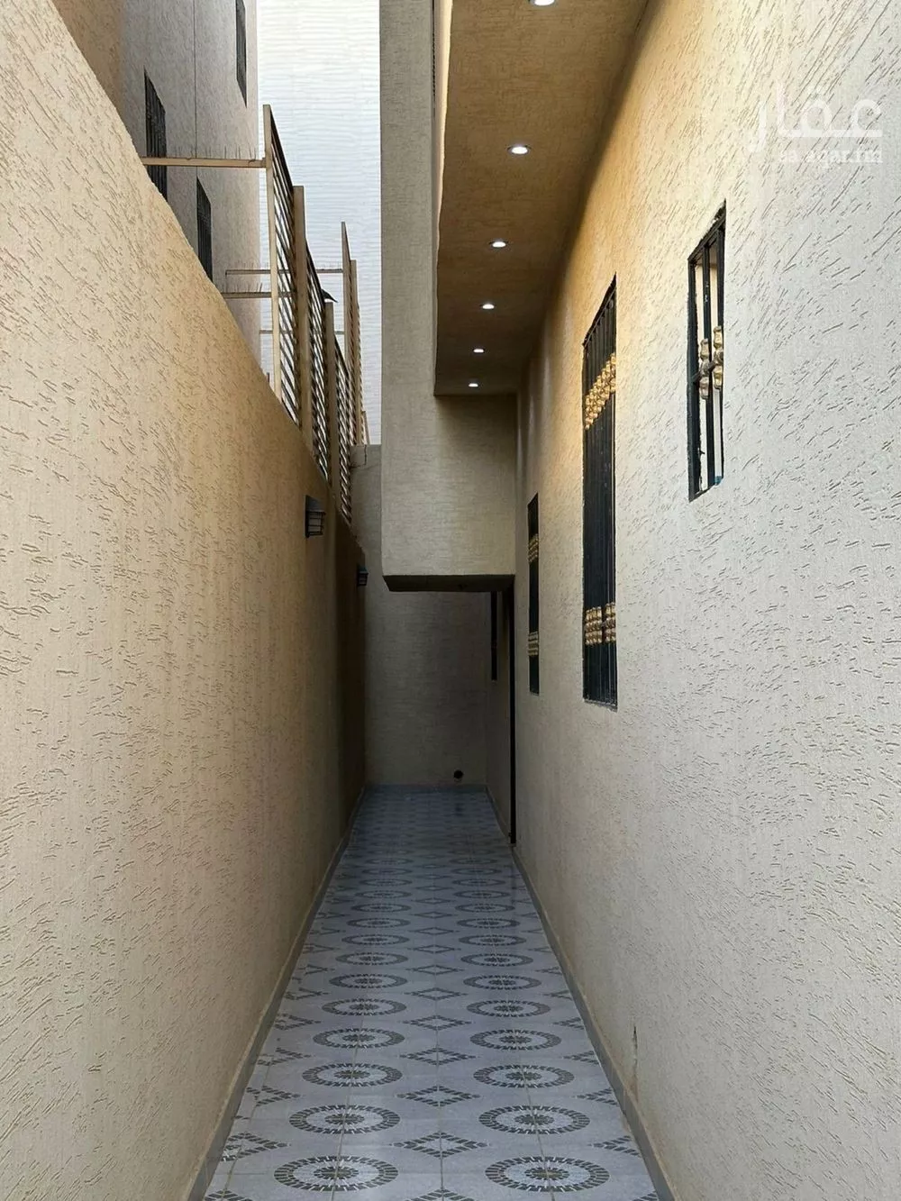 فيلا 8 غرف في العارض 9