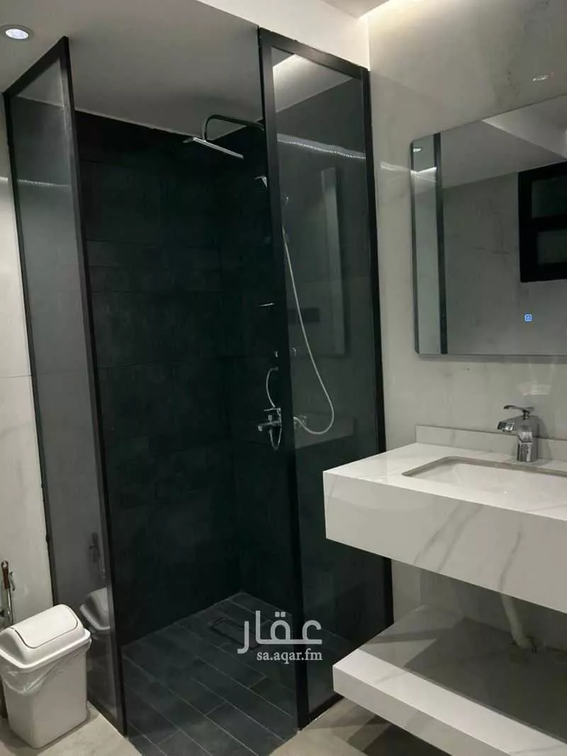 شقة 4 غرف في الملقا 5