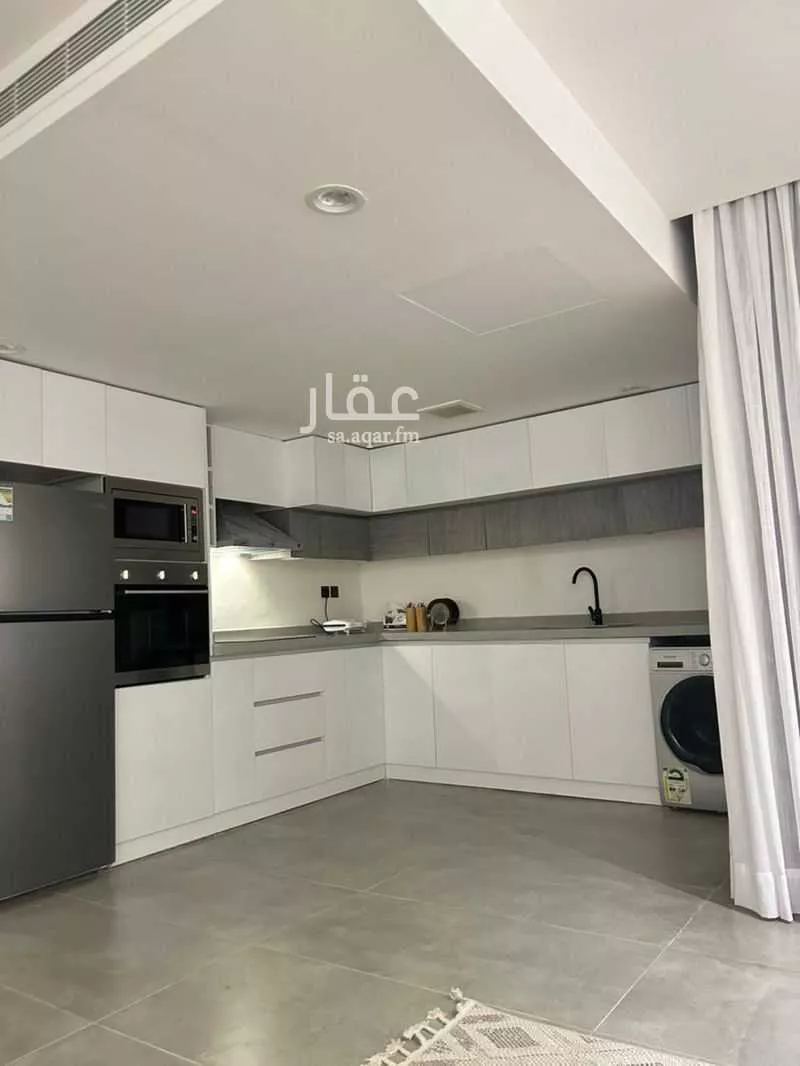 شقة 4 غرف في الملقا 7