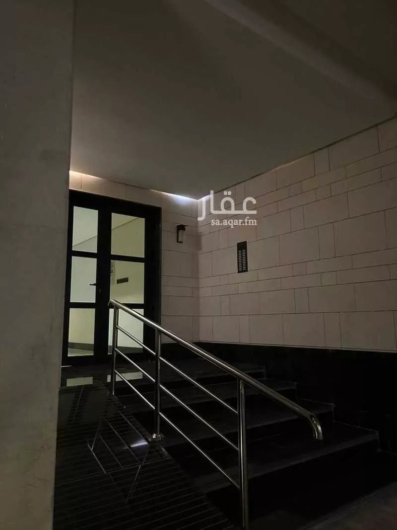 شقة 4 غرف في الملقا 10