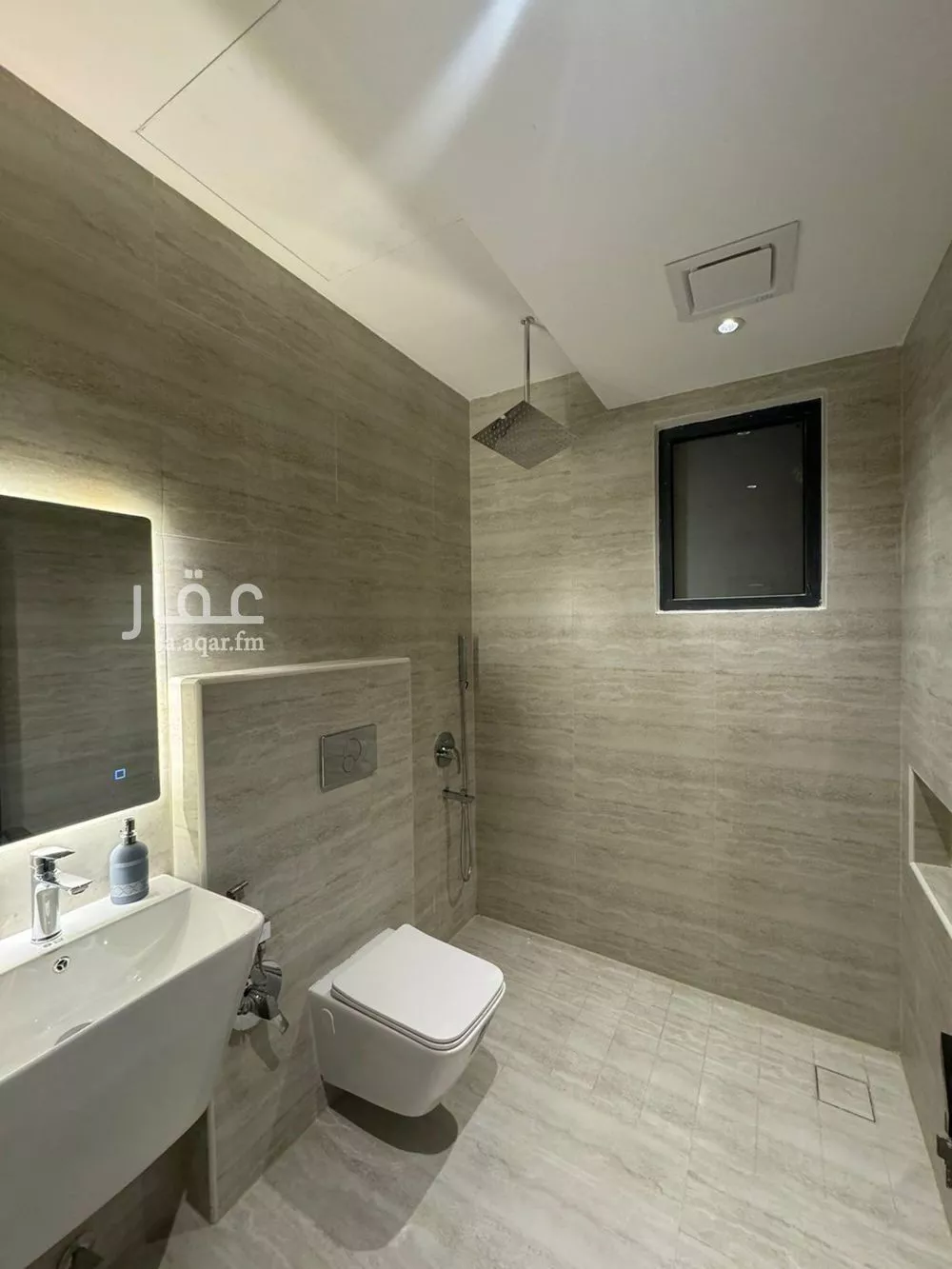 4 bedroom apartment in Al Maizilah 18