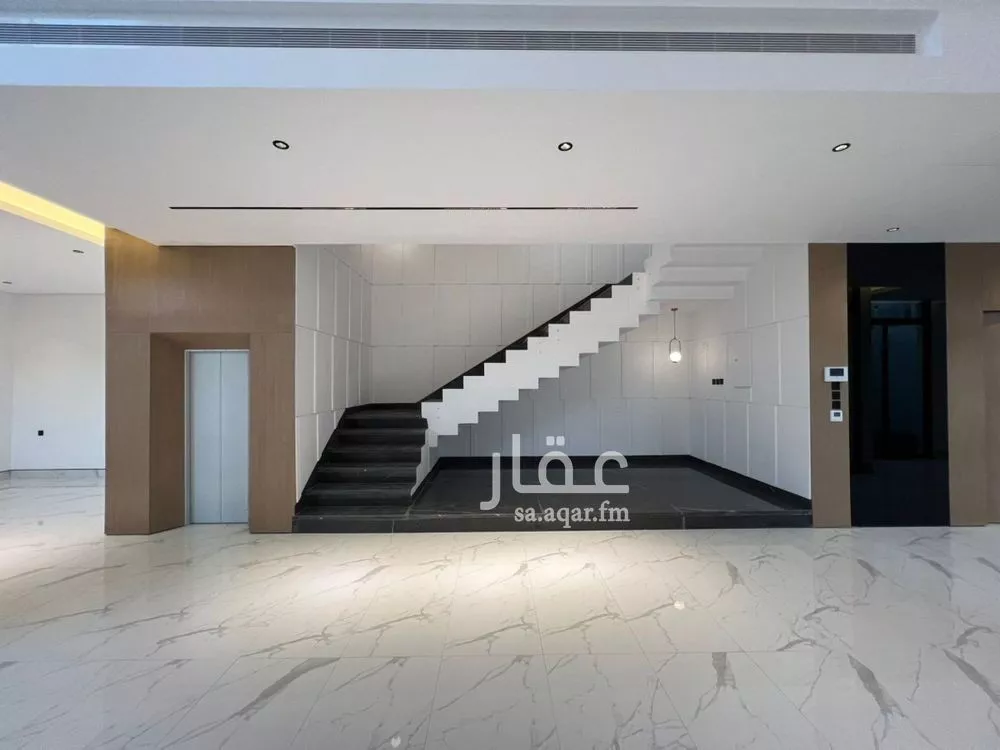 فيلا 5 غرف في النرجس 4