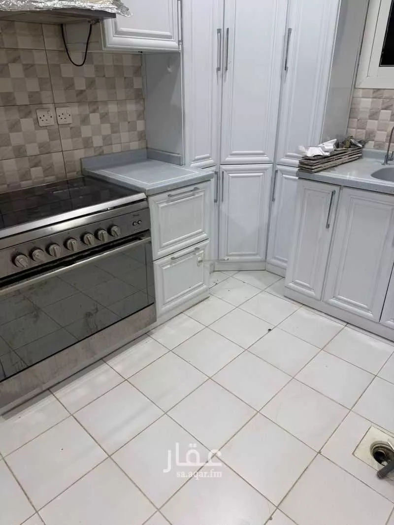 4 bedroom apartment in Dhahrat Laban 5
