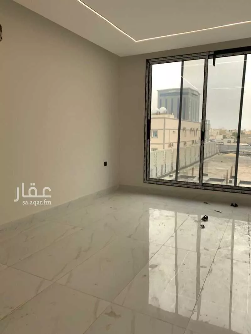 فيلا 9 غرف في الشراع 3