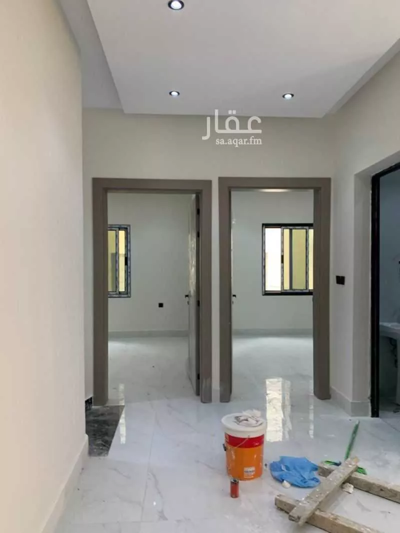 فيلا 9 غرف في الشراع 8