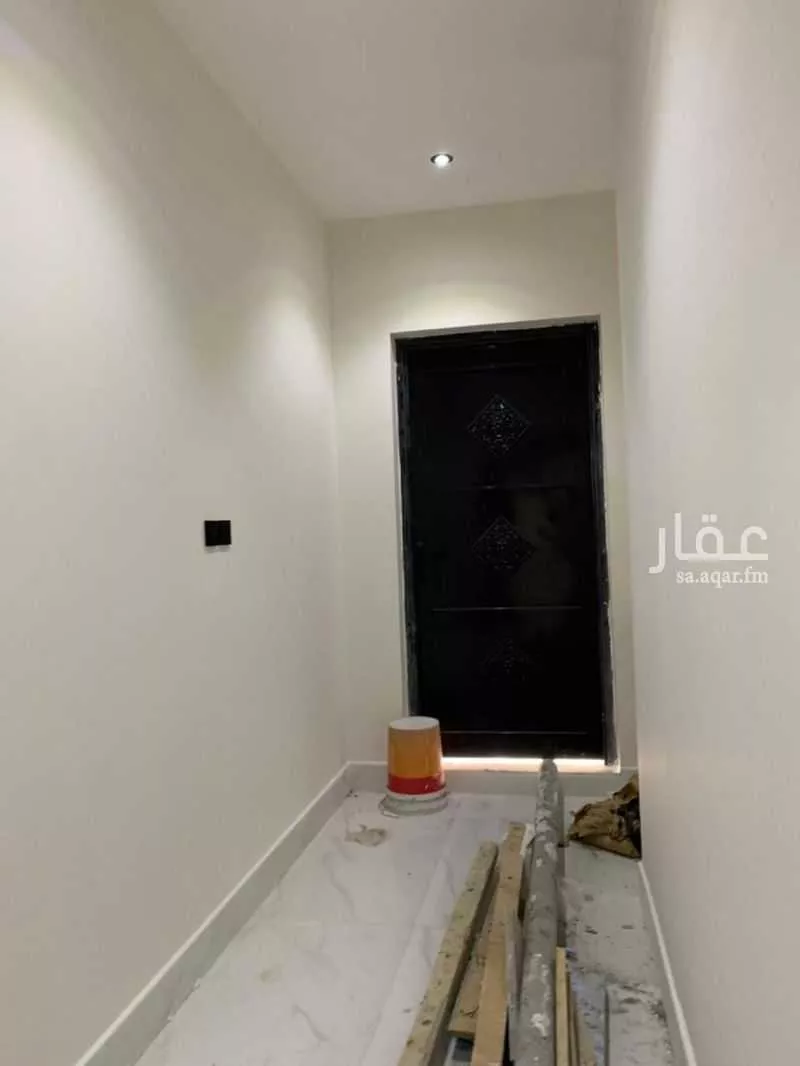 فيلا 9 غرف في الشراع 10