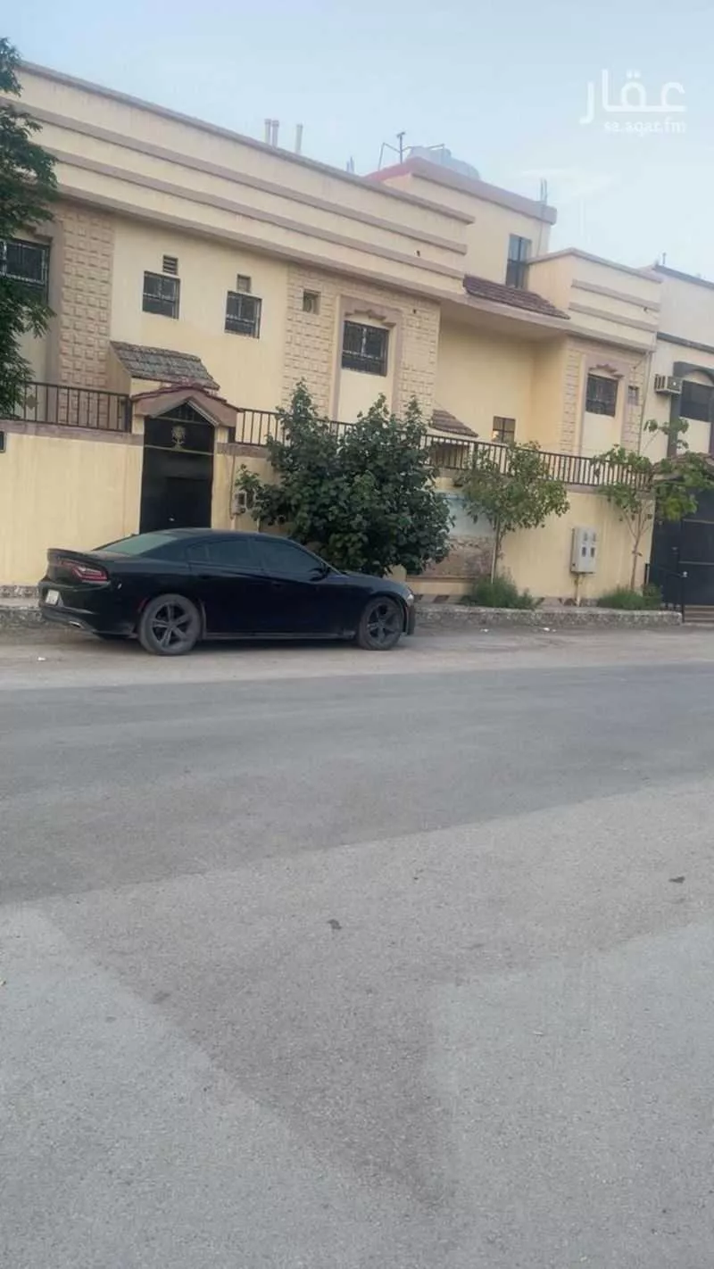 فيلا 8 غرف في طويق 3