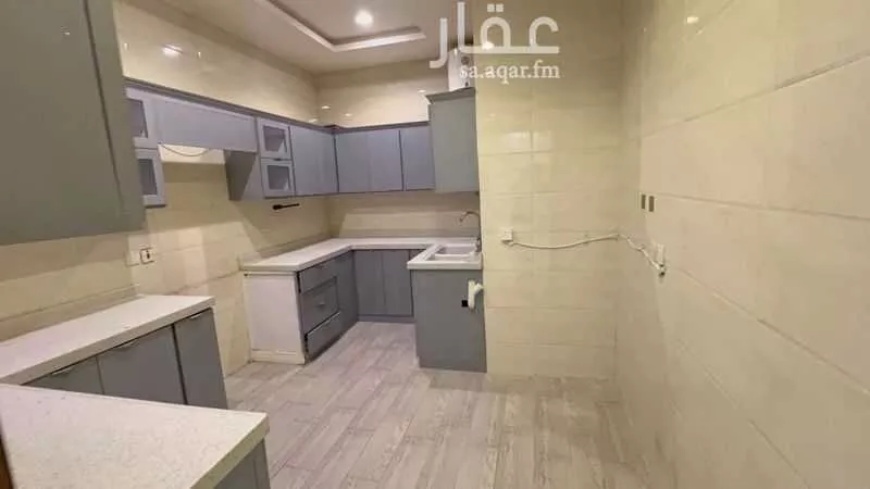 شقة 3 غرف في العارض 8