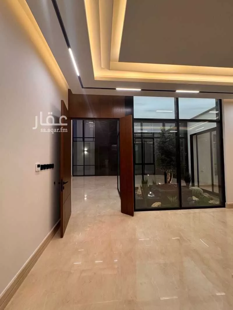 فيلا 7 غرف في الملقا 17