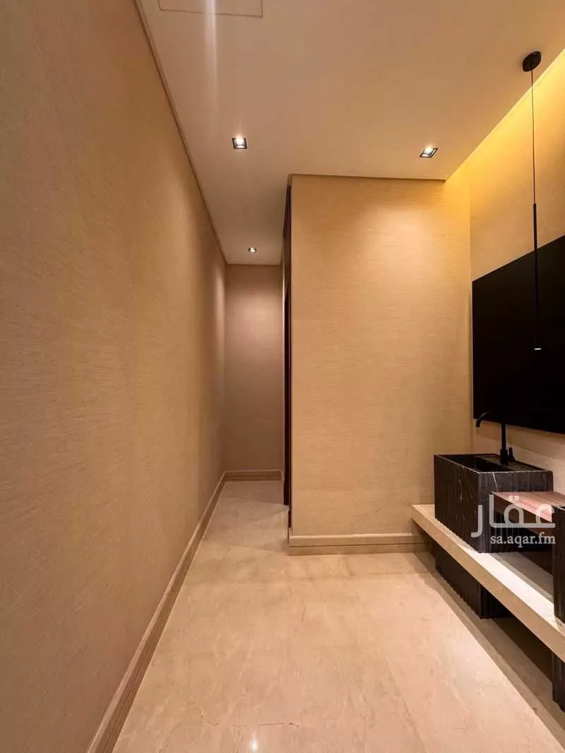 فيلا 7 غرف في الملقا 20