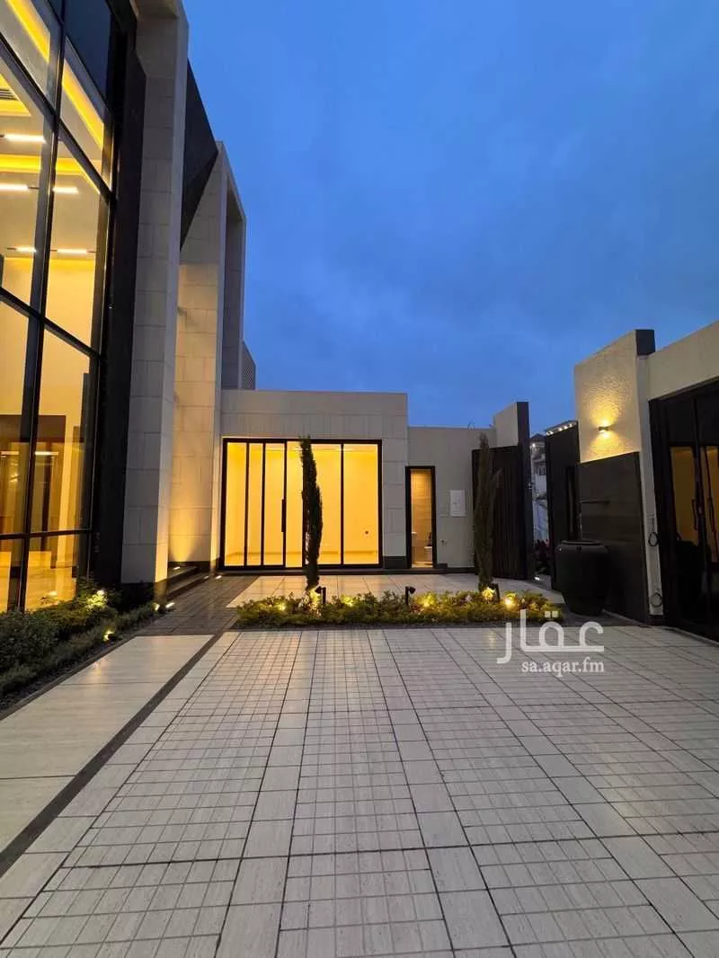 فيلا 7 غرف في الملقا 3