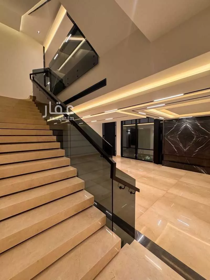 فيلا 7 غرف في الملقا 28