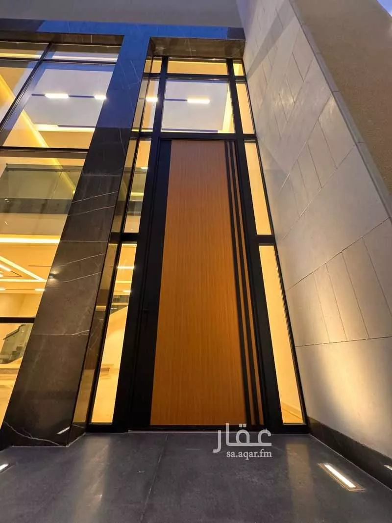 فيلا 7 غرف في الملقا 4