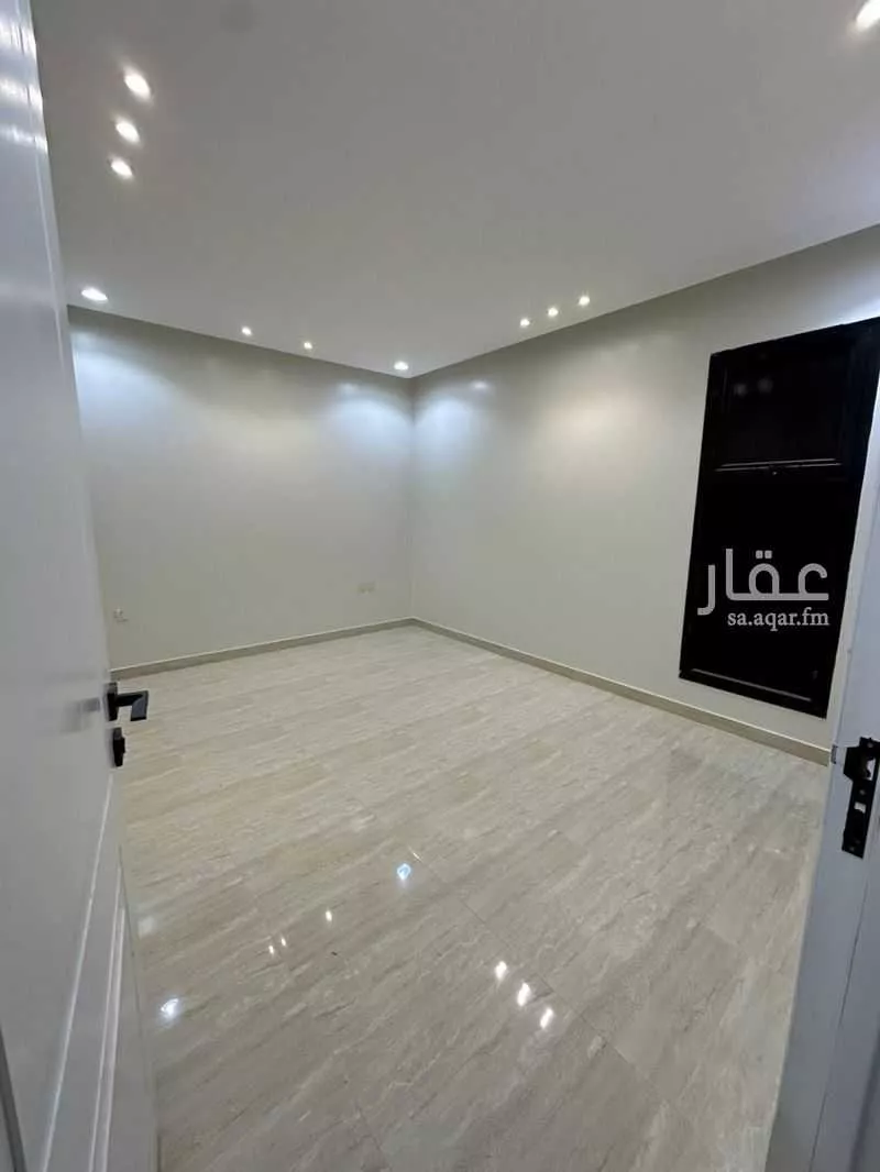 شقة 3 غرف في الرمال 10