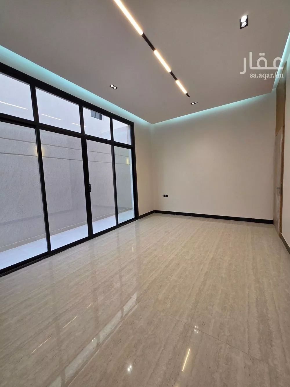 فيلا 6 غرف في الرمال 15